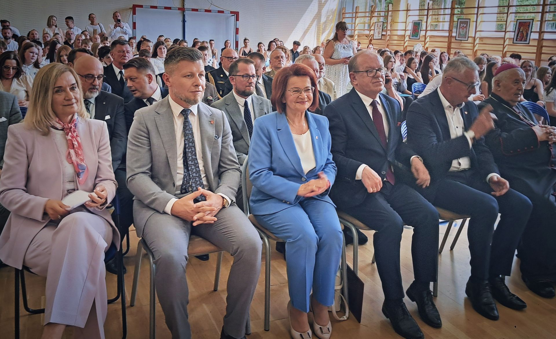 Ponad 200 tysięcy uczniów zakończyło rok szkolny na Podkarpaciu - Polskie Radio Rzeszów