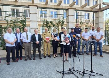 288 tys. uczniów rozpoczyna w sobotę letni odpoczynek. Służby zapowiadają kontrole 2 - Polskie Radio Rzeszów 288 tys. uczniów rozpoczyna w sobotę letni odpoczynek. Służby zapowiadają kontrole