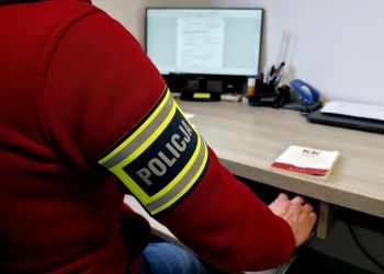 Poszukiwany listem gończym 35-latek zatrzymany przez policjantów z Lubaczowa 3 - Polskie Radio Rzeszów Poszukiwany listem gończym 35-latek zatrzymany przez policjantów z Lubaczowa