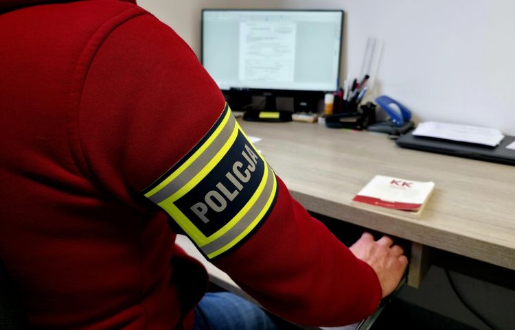 Poszukiwany listem gończym 35-latek zatrzymany przez&nbsp;policjantów z&nbsp;Lubaczowa
