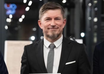 D. Kołacz: W Europie i na świecie spada czytelnictwo papierowych wydań gazet. Wydawane na Podkarpaciu „Nowiny” są jednak rentowne 6 - Polskie Radio Rzeszów D. Kołacz: W Europie i na świecie spada czytelnictwo papierowych wydań gazet. Wydawane na Podkarpaciu „Nowiny” są jednak rentowne