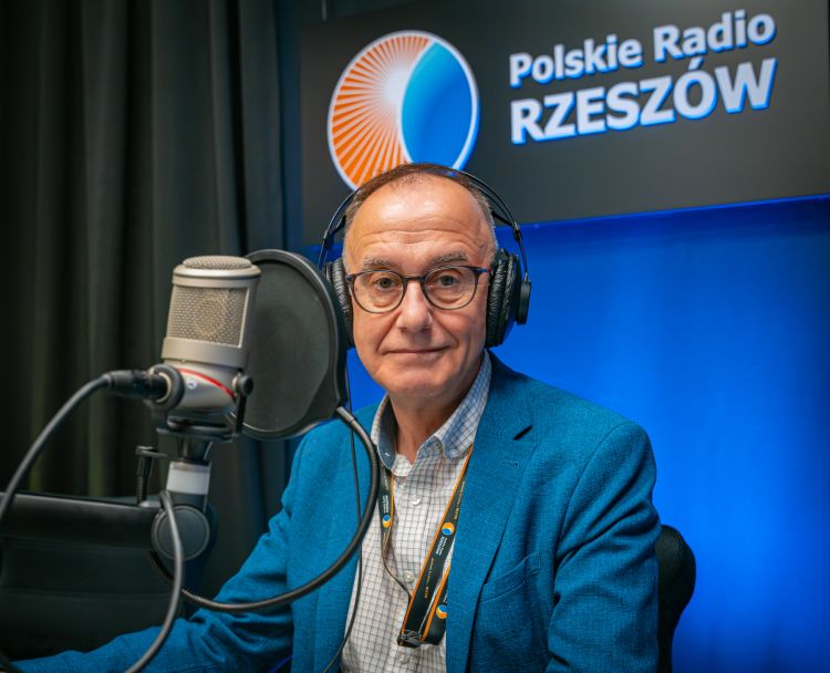 Radio Biwak wraca na&nbsp;antenę! Słuchacze będą mogli współdecydować o&nbsp;miejscach, które odwiedzi wakacyjne studio