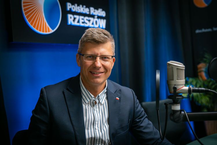 M. Warchoł: Potrzebna jest jedność przeciwko reżimowi Putina 1 - Polskie Radio Rzeszów M. Warchoł: Potrzebna jest jedność przeciwko reżimowi Putina