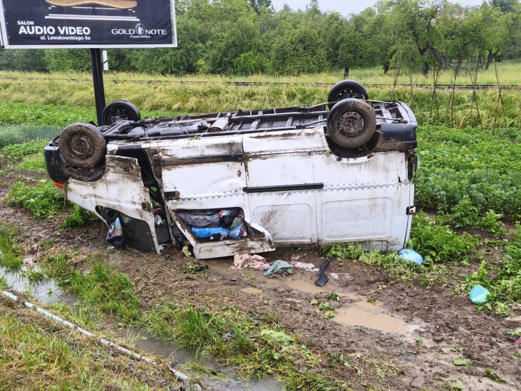 Dachowanie na&nbsp;DK19 i&nbsp;kolizja na&nbsp;A4. Poranne zdarzenia w&nbsp;regionie [AKTUALIZACJA]