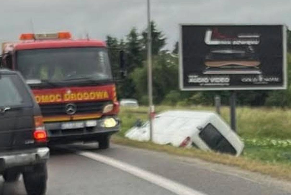 Dachowanie na DK19 i kolizja na A4. Poranne zdarzenia w regionie [AKTUALIZACJA] - Polskie Radio Rzeszów