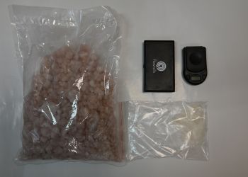 Dwa kilogramy klefedronu w&nbsp;samochodzie. Dwóch mężczyzn trafiło do&nbsp;aresztu