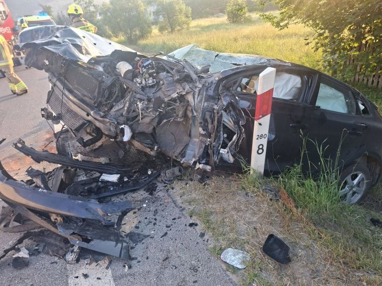 Dwie osoby ranne w&nbsp;wypadku na&nbsp;DK19. Trasa w&nbsp;Tylawie już przejezdna [AKTUALIZACJA]