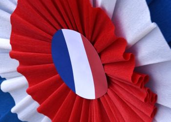 Francuskie smaki, symulatory samolotów i piana party. Dzień Polsko-Francuski w Sędziszowie Małopolskim 2 - Polskie Radio Rzeszów Francuskie smaki, symulatory samolotów i piana party. Dzień Polsko-Francuski w Sędziszowie Małopolskim