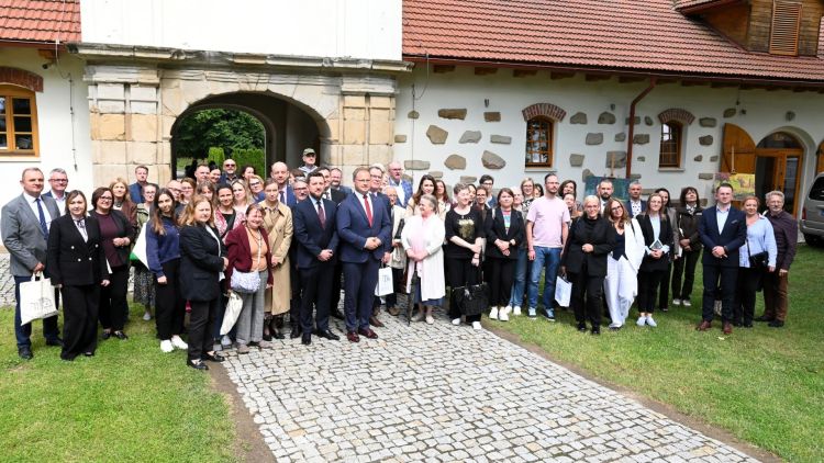 Jak chronić dziedzictwo? Eksperci dyskutowali w Wiśniowej 1 - Polskie Radio Rzeszów Jak chronić dziedzictwo? Eksperci dyskutowali w Wiśniowej