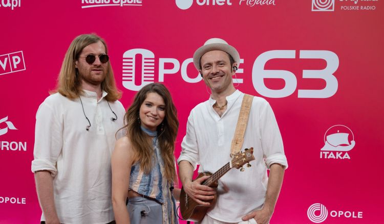 Sukces Karoliny Charko na „Debiutach” w Opolu - Polskie Radio Rzeszów