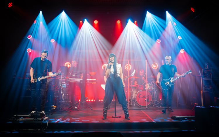 Łzy zagrały w Polskim Radiu Rzeszów. Trwa spotkanie z fanami w Galerii Rzeszów 1 - Polskie Radio Rzeszów Łzy zagrały w Polskim Radiu Rzeszów. Trwa spotkanie z fanami w Galerii Rzeszów