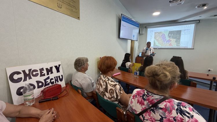 Mieszkańcy Rzochowa protestują przeciwko strefie gospodarczej. Zebrali już blisko tysiąc podpisów - Polskie Radio Rzeszów