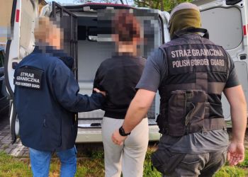 Nielegalna migracja pod pozorem pracy sezonowej. Pięć osób z zarzutami 2 - Polskie Radio Rzeszów Nielegalna migracja pod pozorem pracy sezonowej. Pięć osób z zarzutami