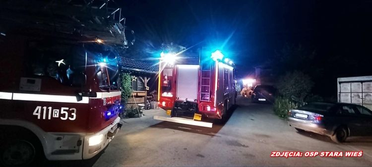 Nocne pożary w&nbsp;Ulanowie i&nbsp;Starej Wsi. Trzy osoby trafiły do&nbsp;szpitala