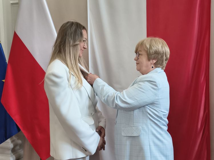 Odznaczenia państwowe dla mieszkańców regionu. Wyróżniono ponad 30 osób 1 - Polskie Radio Rzeszów Odznaczenia państwowe dla mieszkańców regionu. Wyróżniono ponad 30 osób
