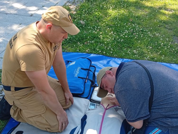 Ogólnopolski trening pierwszej pomocy. Setki szkoleń także na Podkarpaciu 3 - Polskie Radio Rzeszów Ogólnopolski trening pierwszej pomocy. Setki szkoleń także na Podkarpaciu - Polskie Radio Rzeszów