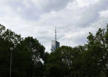 Ostrzeżenie przed&nbsp;burzami na&nbsp;Podkarpaciu. Alert dla 17 powiatów