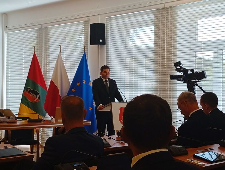 Prezydent Stalowej Woli z wotum zaufania i absolutorium za 2025 rok 1 - Polskie Radio Rzeszów Prezydent Stalowej Woli z wotum zaufania i absolutorium za 2025 rok