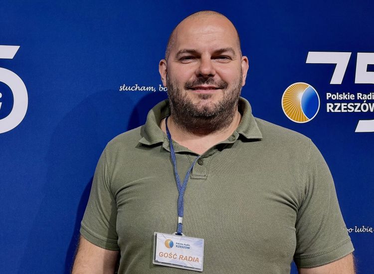Ratownicy medyczni przed lipcową waloryzacją. „To raczej wyrównanie niż realna podwyżka” 1 - Polskie Radio Rzeszów Ratownicy medyczni przed lipcową waloryzacją. „To raczej wyrównanie niż realna podwyżka”