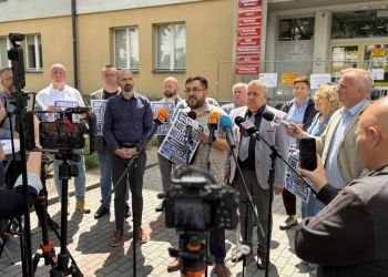 Ruszyła zbiórka podpisów pod&nbsp;referendum w&nbsp;Mielcu