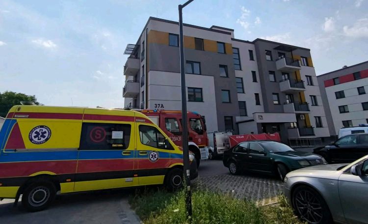 Tragedia w&nbsp;Sędziszowie Małopolskim. Mężczyzna zginął po&nbsp;upadku z&nbsp;trzeciego piętra