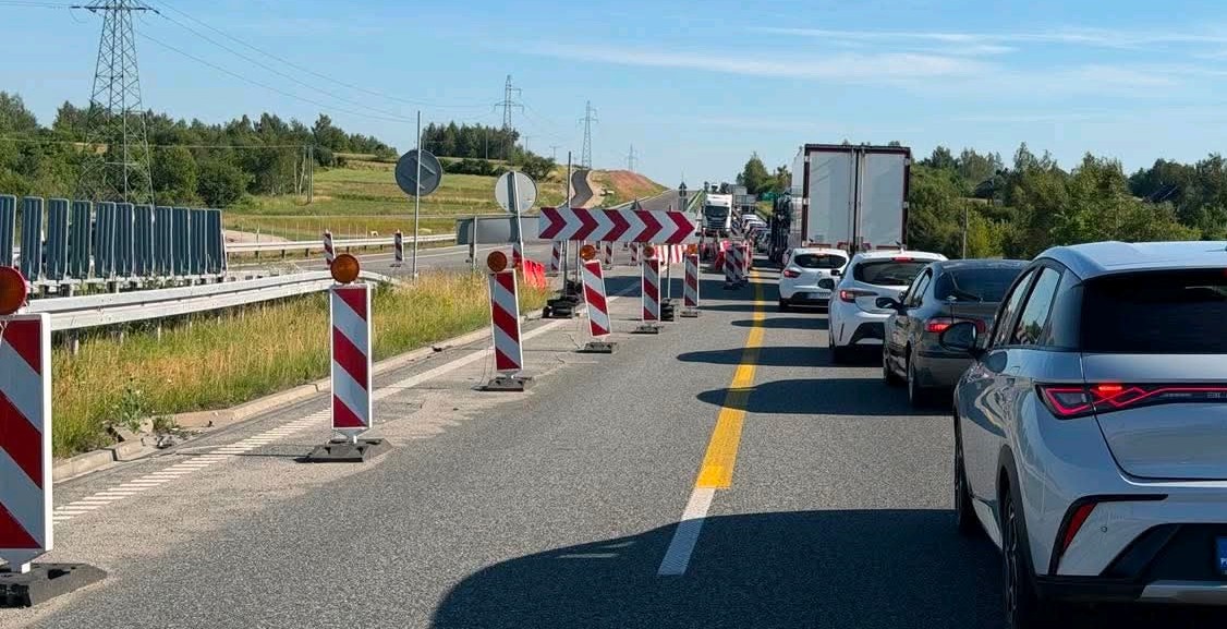 Siedem pojazdów zderzyło się na S19 w Jasionce - Polskie Radio Rzeszów