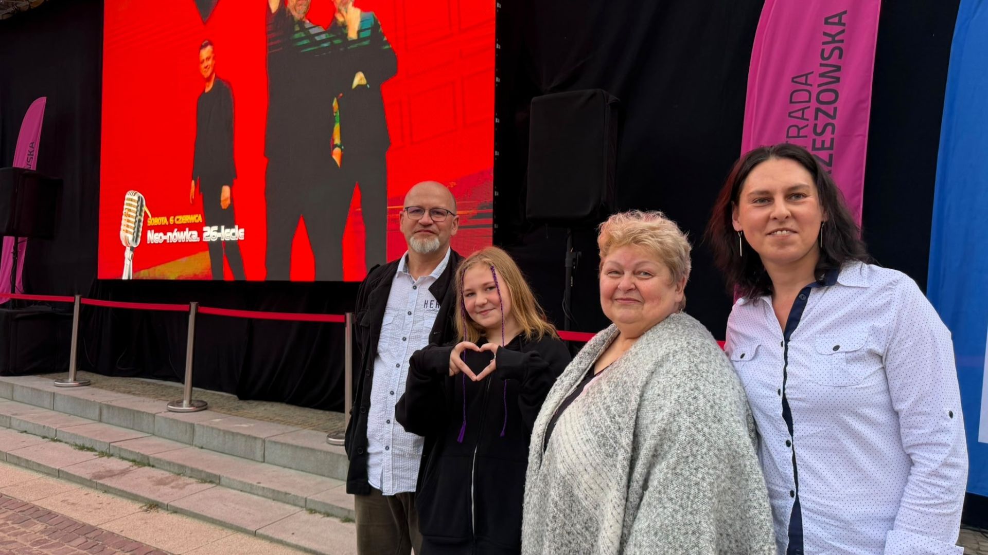 Strefa Opole: Transmisja koncertu „Debiuty” na rzeszowskim Rynku 2 - Polskie Radio Rzeszów Strefa Opole: Transmisja koncertu „Debiuty” na rzeszowskim Rynku - Polskie Radio Rzeszów