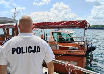 Trwa akcja służb po&nbsp;tragedii nad&nbsp;Jeziorem Solińskim