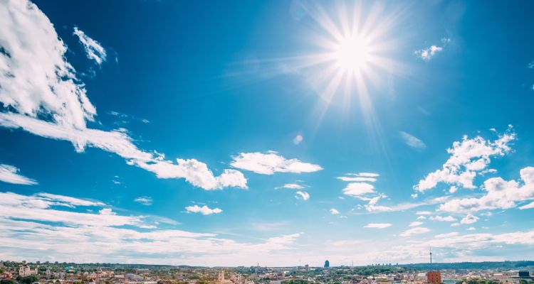 Upały nadciągają nad Podkarpacie. IMGW zapowiada gorące lato, z gwałtownymi zjawiskami atmosferycznymi 1 - Polskie Radio Rzeszów Upały nadciągają nad Podkarpacie. IMGW zapowiada gorące lato, z gwałtownymi zjawiskami atmosferycznymi