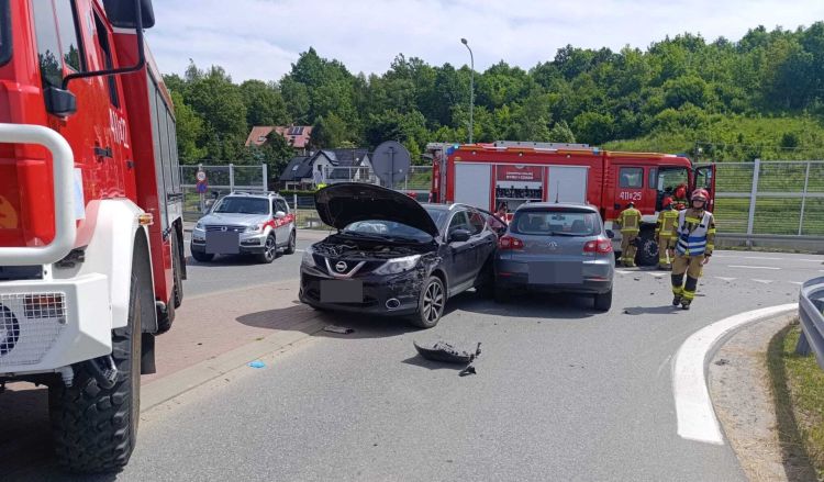 Wypadek w&nbsp;Brzozowie. Utrudnienia na&nbsp;obwodnicy [AKTUALIZACJA]