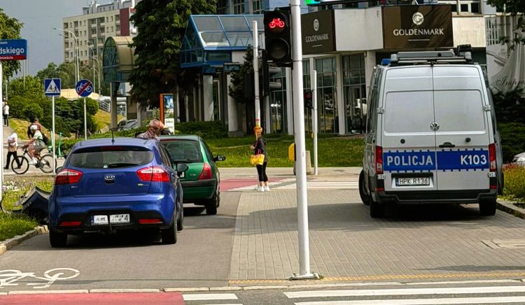 Zderzenie dwóch aut w centrum Rzeszowa. Nikt nie został ranny 1 - Polskie Radio Rzeszów Zderzenie dwóch aut w centrum Rzeszowa. Nikt nie został ranny