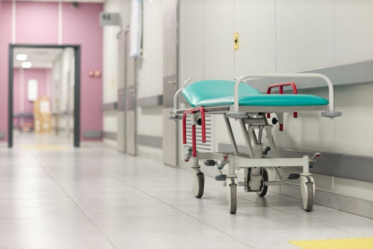 Pielęgniarki i położne z Dębicy czekają na odpowiedź w sprawie połączenia szpitali 1 - Polskie Radio Rzeszów Pielęgniarki i położne z Dębicy czekają na odpowiedź w sprawie połączenia szpitali