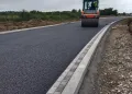 Nowa droga i&nbsp;rondo w&nbsp;Krośnie otwarte. Inwestycja poprawi komunikację