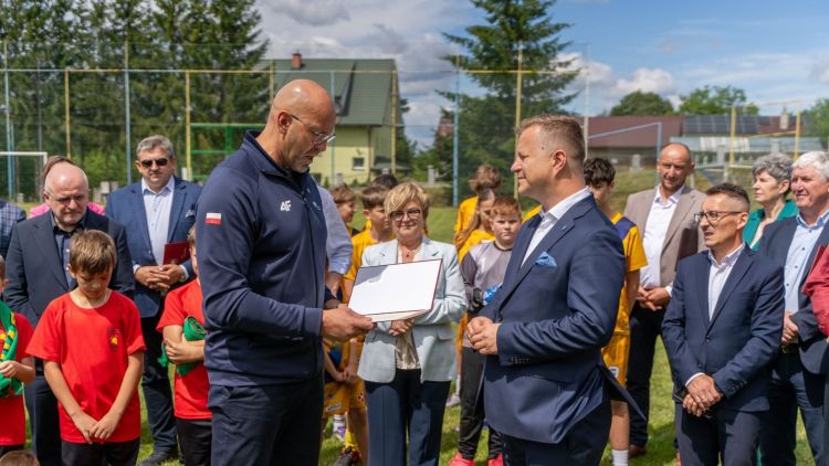 Blisko 5 mln zł dla Podkarpacia z programu „Szatnia na medal”. Powstaną i zostaną wyremontowane zaplecza sportowe 1 - Polskie Radio Rzeszów Blisko 5 mln zł dla Podkarpacia z programu „Szatnia na medal”. Powstaną i zostaną wyremontowane zaplecza sportowe
