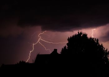 Burze na Podkarpaciu. IMGW wydało nowe ostrzeżenia dla całego regionu 21 - Polskie Radio Rzeszów Burze na Podkarpaciu. IMGW wydało nowe ostrzeżenia dla całego regionu