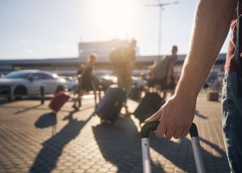 EKUZ przed wyjazdem za granicę. Dlaczego warto wyrobić kartę? 13 - Polskie Radio Rzeszów EKUZ przed wyjazdem za granicę. Dlaczego warto wyrobić kartę?
