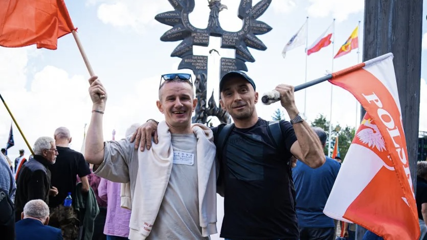 Tysiące osób uczciły ofiary Zbrodni Wołyńskiej w Domostawie 68 - Polskie Radio Rzeszów Tysiące osób uczciły ofiary Zbrodni Wołyńskiej w Domostawie - Polskie Radio Rzeszów