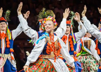 Koncert galowy zakończył XX Światowy Festiwal Polonijnych Zespołów Folklorystycznych 2 - Polskie Radio Rzeszów Koncert galowy zakończył XX Światowy Festiwal Polonijnych Zespołów Folklorystycznych