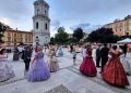 Letni Bal Epokowy w&nbsp;Przemyślu przerwany przez&nbsp;ulewę