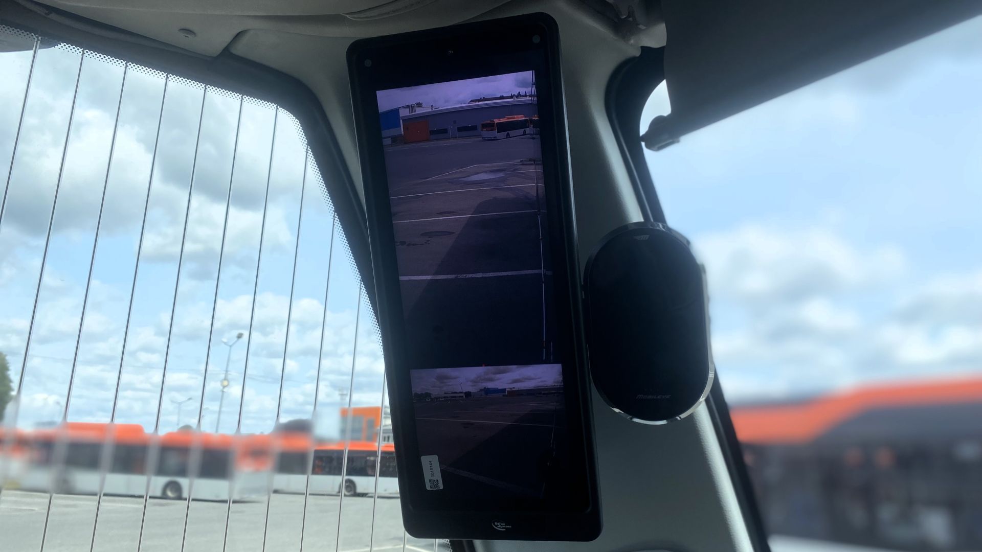 MPK Rzeszów testuje nowoczesny autobus Irizar ieTram 12 - Polskie Radio Rzeszów