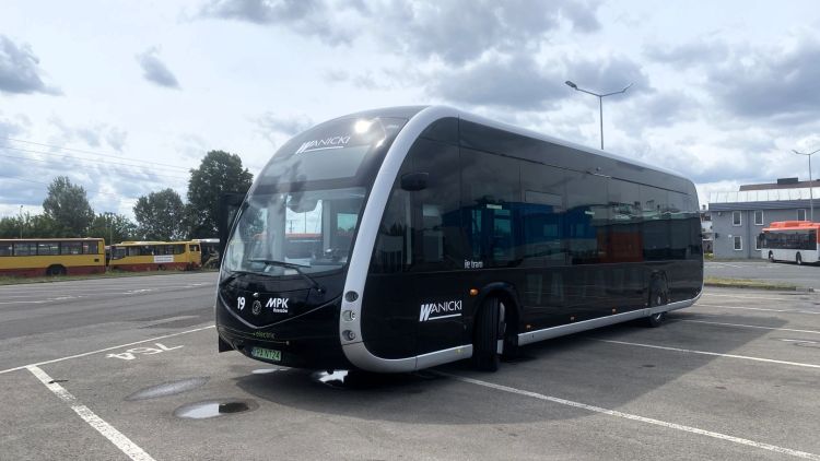 MPK Rzeszów testuje nowoczesny autobus Irizar ieTram 12