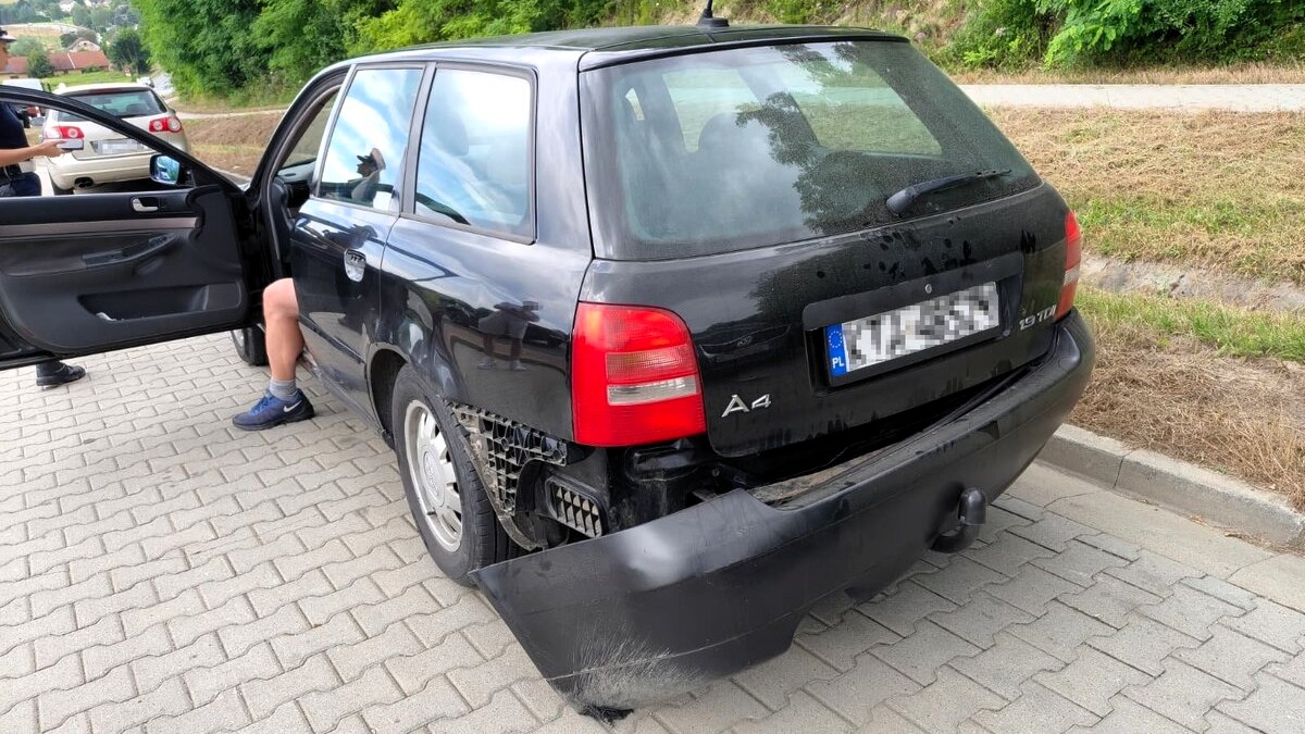 Miał ponad 3 promile alkoholu we krwi. Pijanego kierowcę zatrzymali świadkowie 2 - Polskie Radio Rzeszów Miał ponad 3 promile alkoholu we krwi. Pijanego kierowcę zatrzymali świadkowie - Polskie Radio Rzeszów