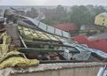Nawałnica nad Stalową Wolą. Zerwane dachy, podtopienia i powalone drzewa 5 - Polskie Radio Rzeszów Nawałnica nad Stalową Wolą. Zerwane dachy, podtopienia i powalone drzewa