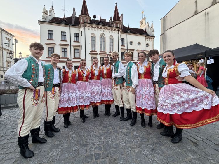 Polonijne zespoły folklorystyczne występują na Podkarpaciu. Trwa Światowy Festiwal 1 - Polskie Radio Rzeszów Polonijne zespoły folklorystyczne występują na Podkarpaciu. Trwa Światowy Festiwal