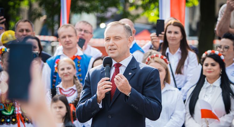 Prezydent Karol Nawrocki odwiedził Dębicę. Spotkanie z&nbsp;mieszkańcami