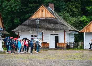 Radio Biwak ponownie na Festiwalu Folkowisko. Drugi dzień prosto z Gorajca 2 - Polskie Radio Rzeszów Radio Biwak ponownie na Festiwalu Folkowisko. Drugi dzień prosto z Gorajca