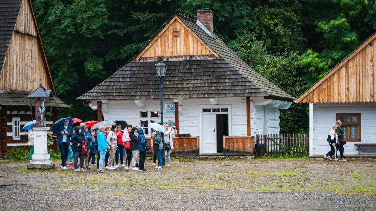 Radio Biwak ponownie na Festiwalu Folkowisko. Drugi dzień prosto z Gorajca 1 - Polskie Radio Rzeszów Radio Biwak ponownie na Festiwalu Folkowisko. Drugi dzień prosto z Gorajca