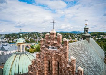 Radio Biwak – wakacyjna podróż pełna muzyki i&nbsp;atrakcji