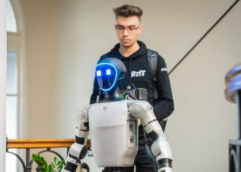 Radio Biwak zaprasza na&nbsp;spotkanie z&nbsp;robotem humanoidalnym Alfem Pierwszym i&nbsp;Polonusami