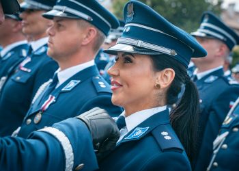 Święto Policji w Rzeszowie. Medale, awanse i spotkanie z mieszkańcami 14 - Polskie Radio Rzeszów Święto Policji w Rzeszowie. Medale, awanse i spotkanie z mieszkańcami